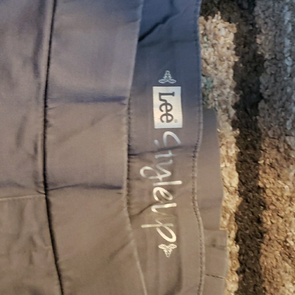 Capris - Picture 2 of 2